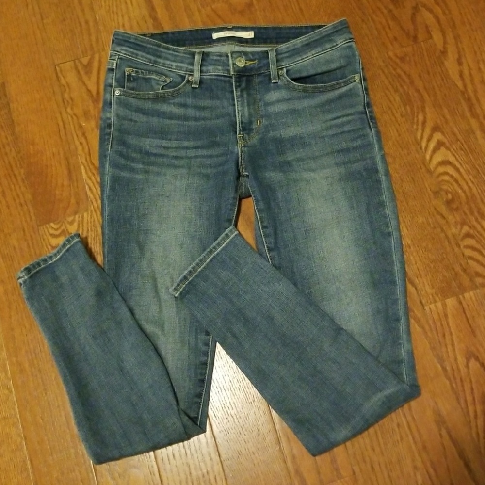 Levi's 711 skinny blue jeans